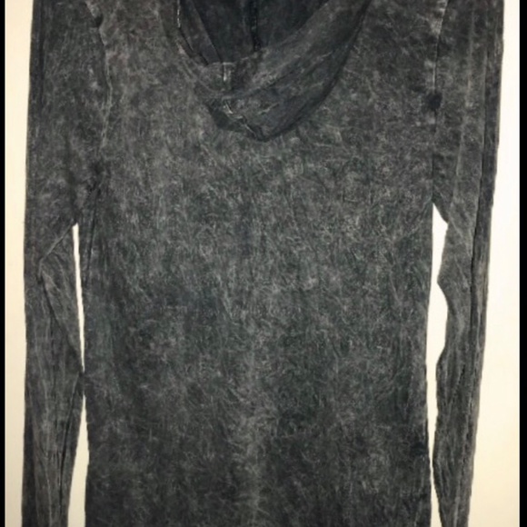 black long sleeve r-shirt with hood bedazzled wings and cross design - Picture 5 of 5